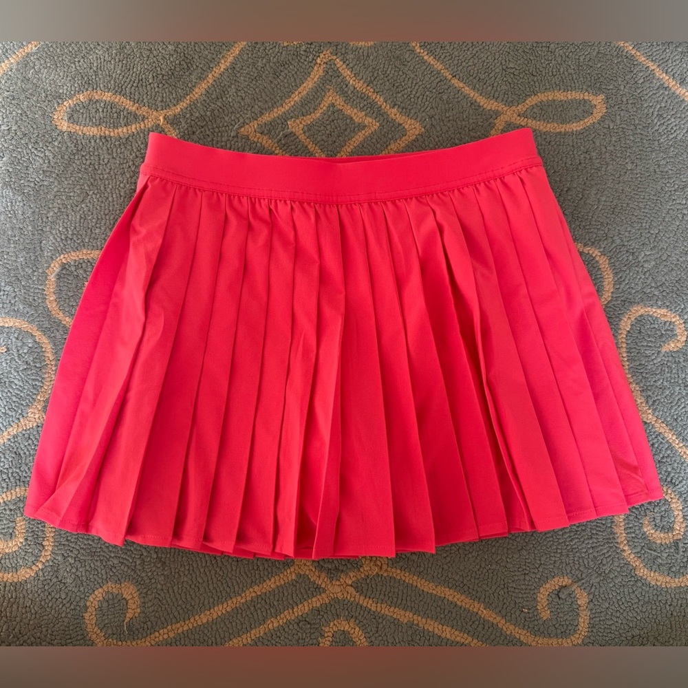 Lululemon- High Rise Pleated Tennis Skirt (size 8)